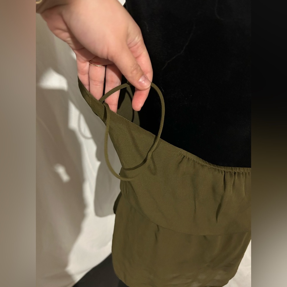 Olive green Silk Halter Tie Top with silk Belt Medium Haute Hippie - Picture 2 of 11
